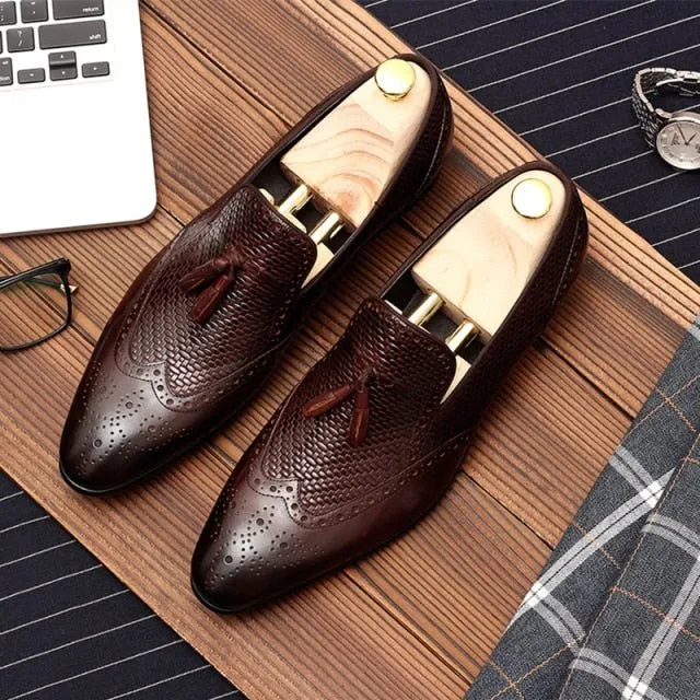 AlliLux Carved Pointed Toe Slip On Loafers