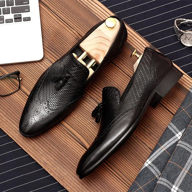 AlliLux Carved Pointed Toe Slip On Loafers