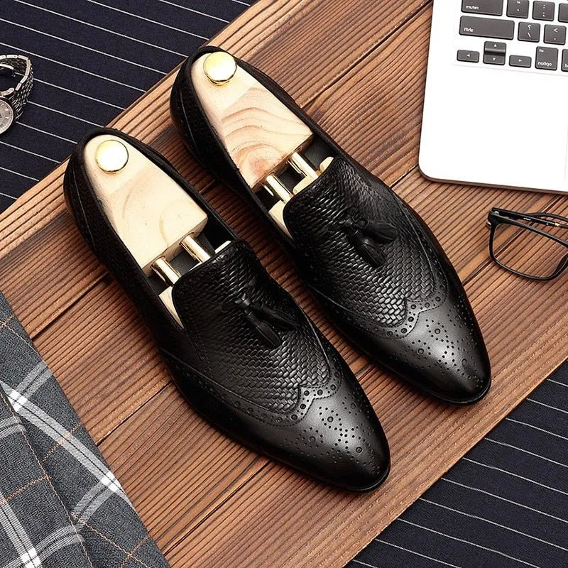 AlliLux Carved Pointed Toe Slip On Loafers