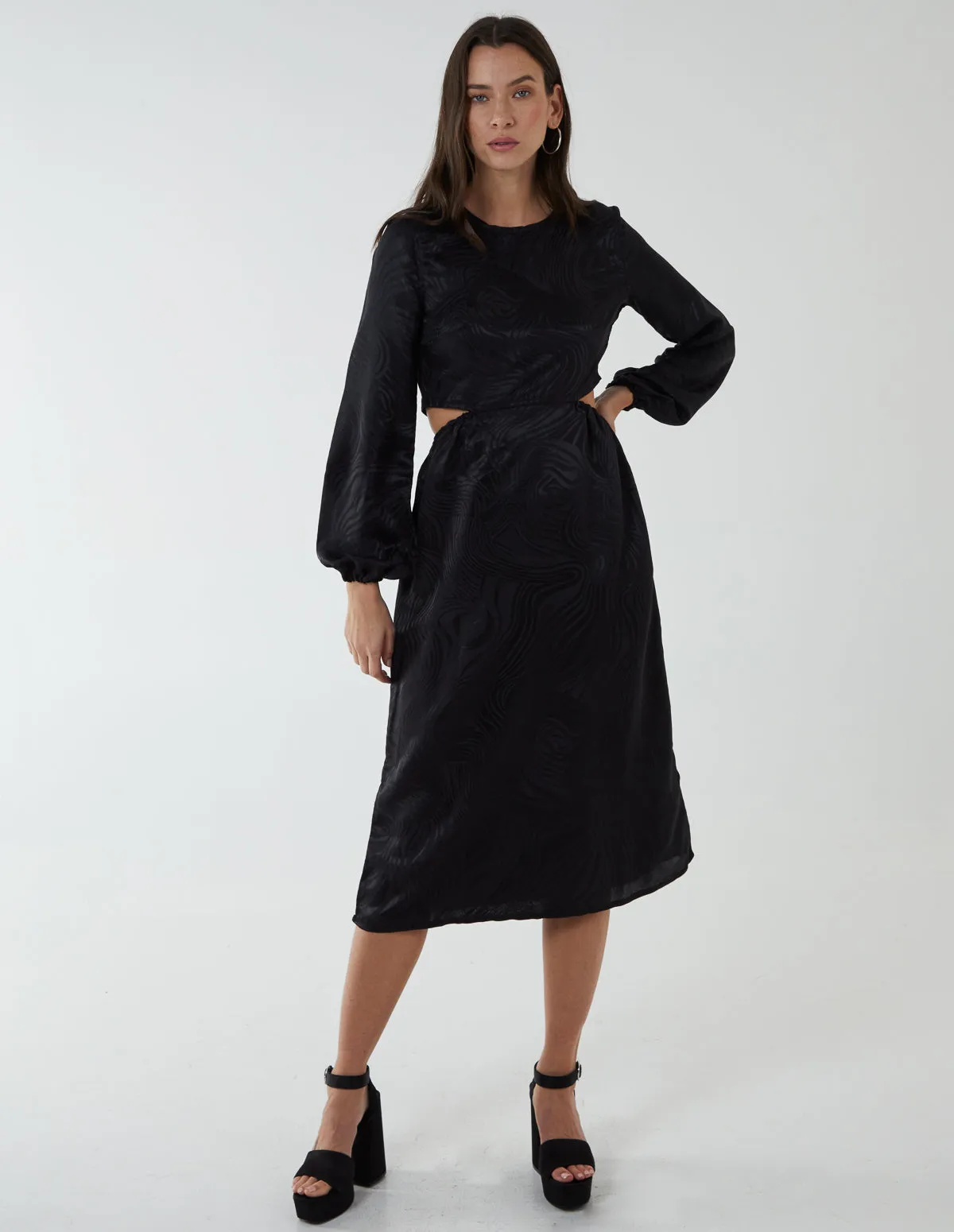 Crew Neck Cut Out Midi Dress