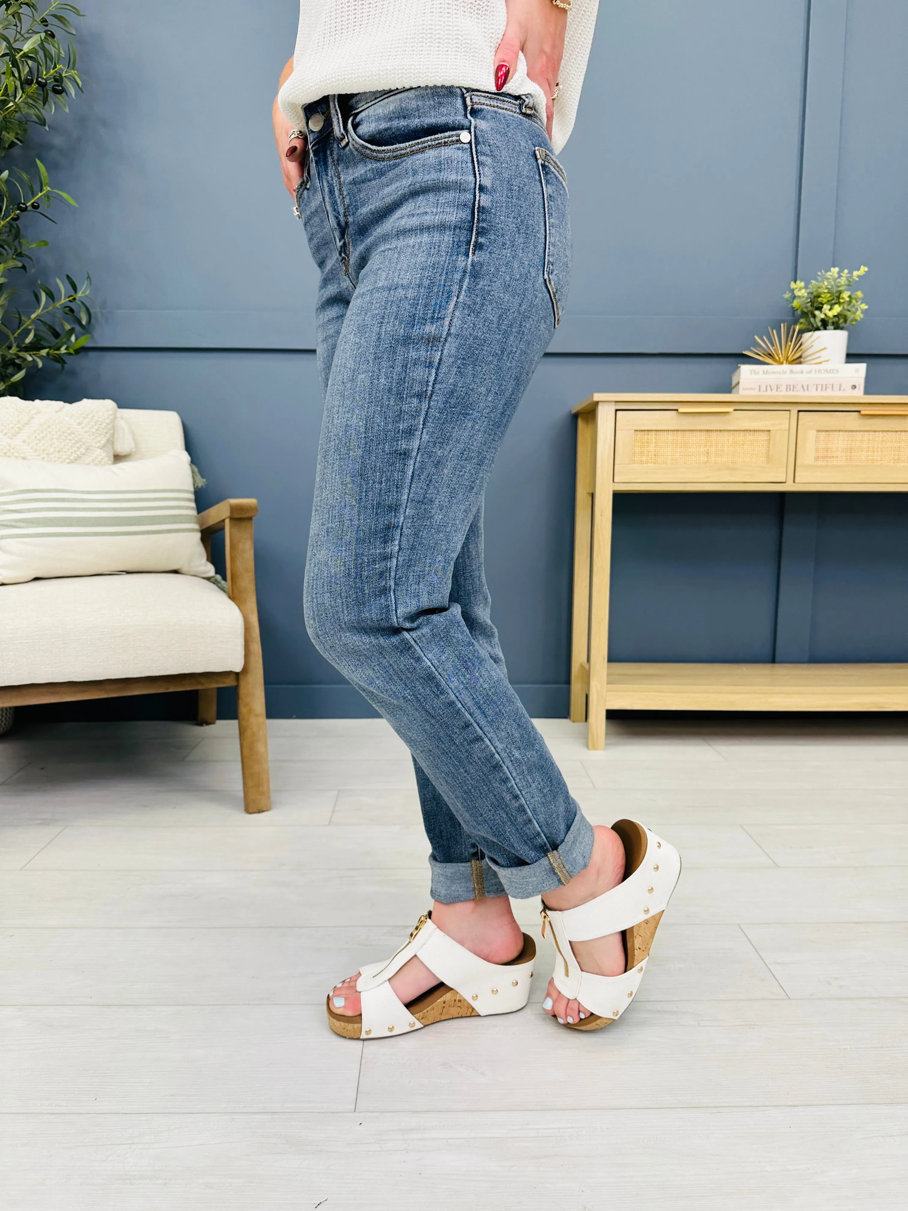 Judy Blue Instant Classic Slim Fit Jeans in Reg/Curvy