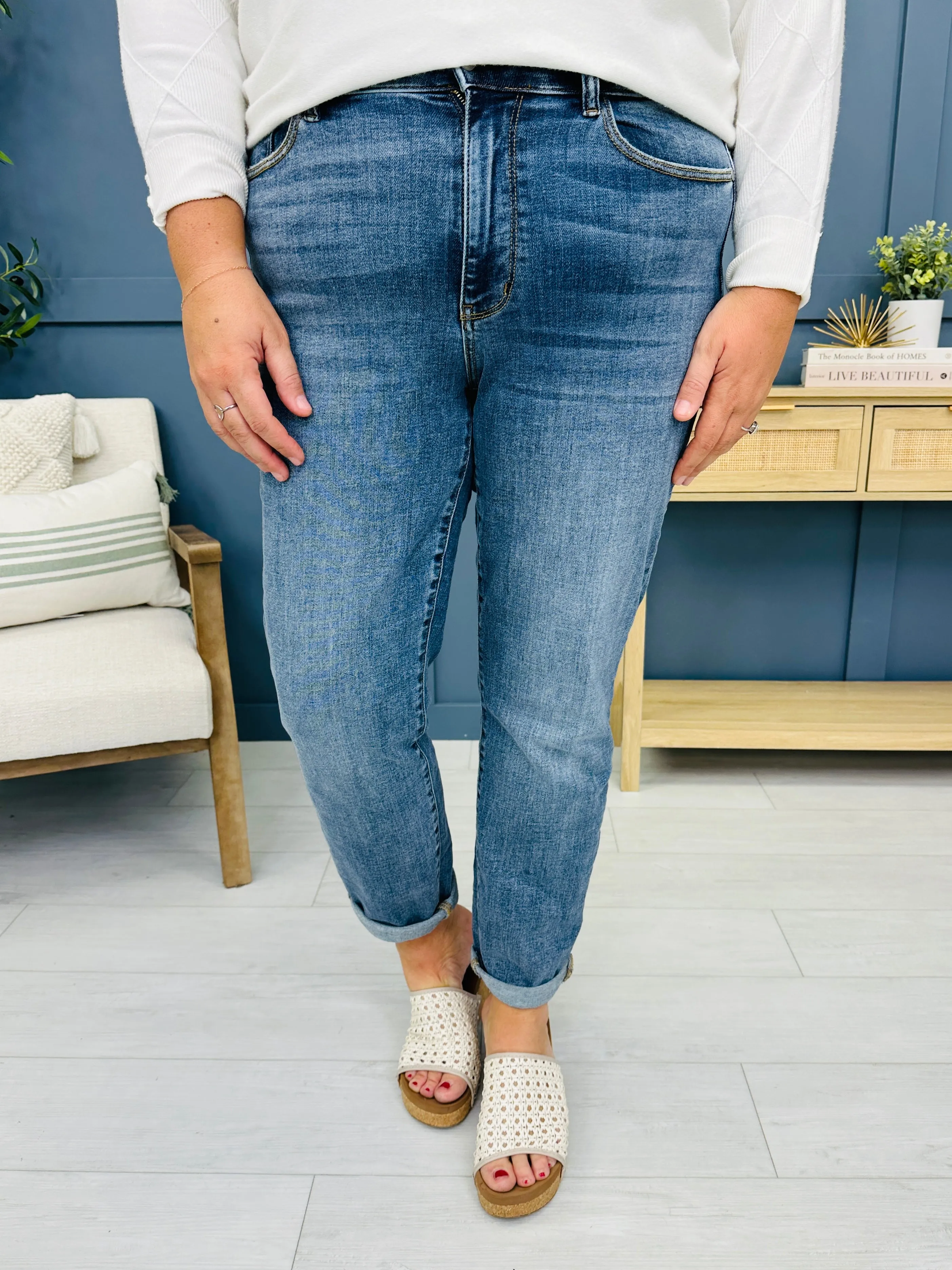 Judy Blue Instant Classic Slim Fit Jeans in Reg/Curvy