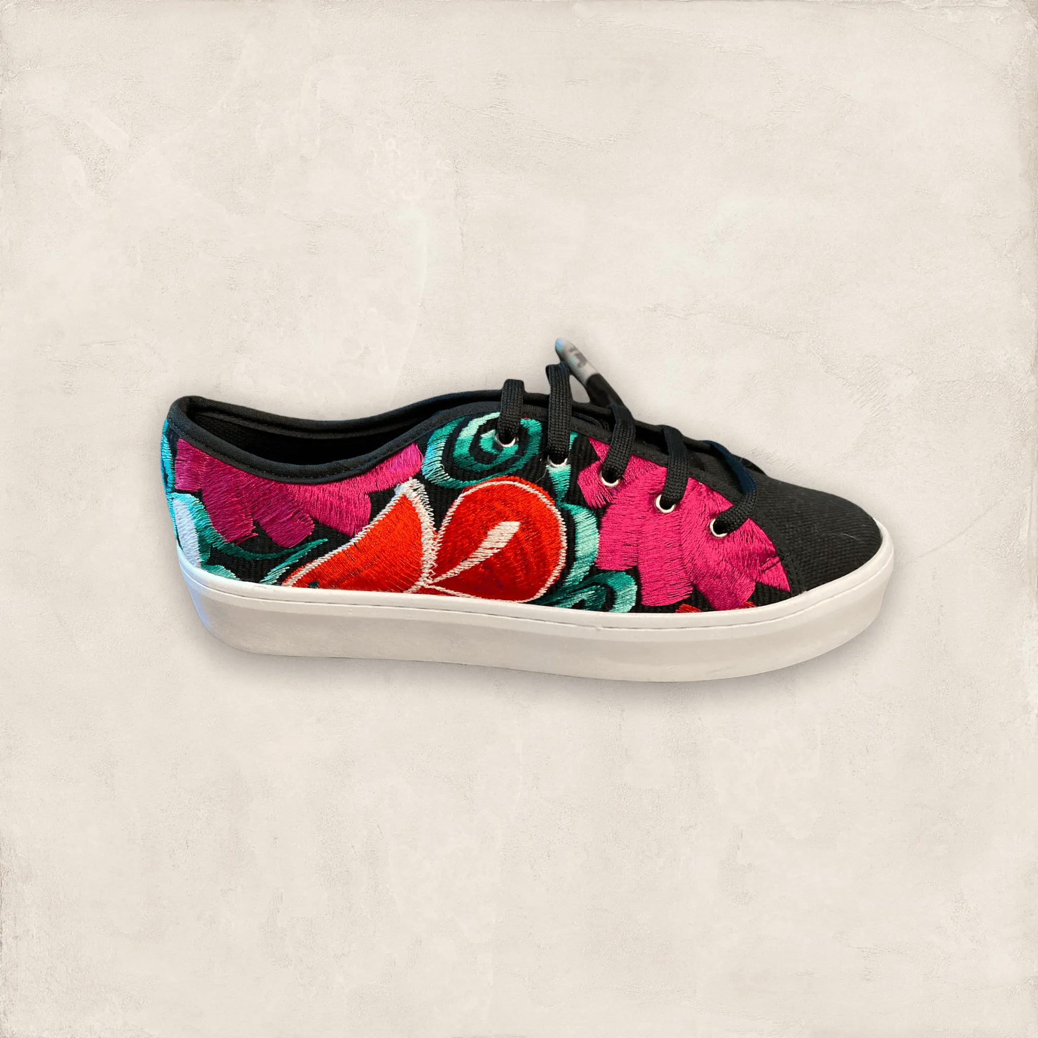 Loom Sneaker Black