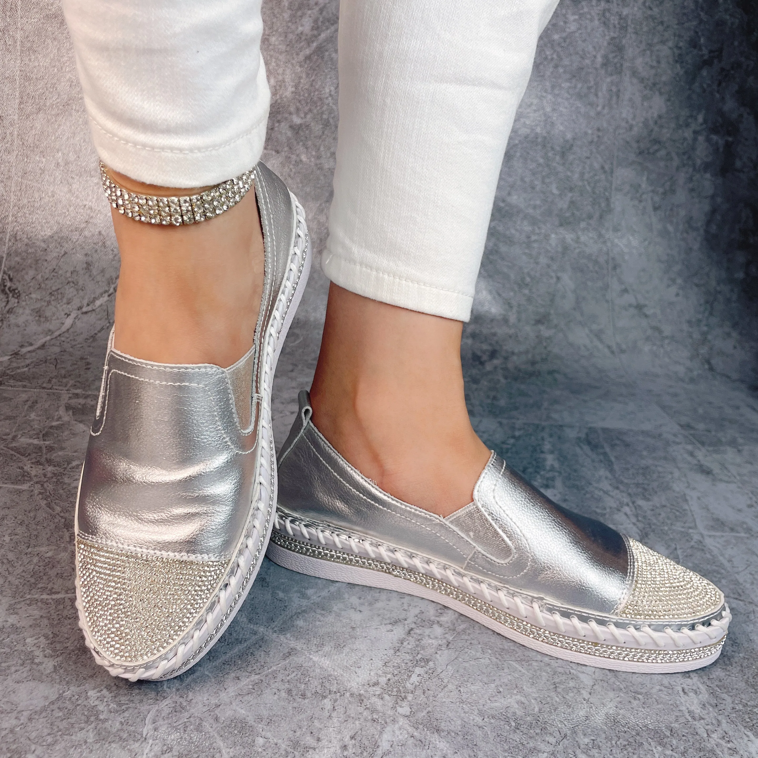 Woman Leather Moccasins